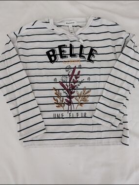 NWOT Blumind White Navy Striped Floral Long-Sleeve Top